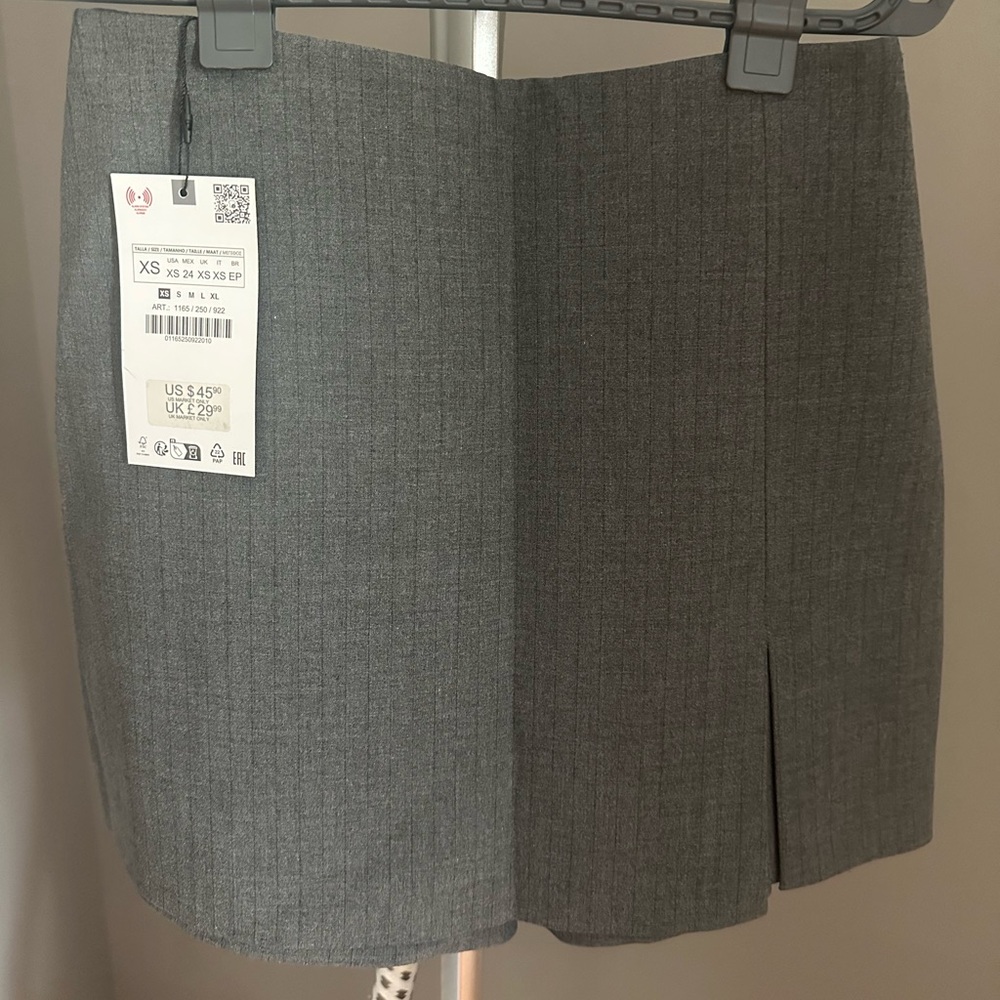 NWT Zara dressy skort